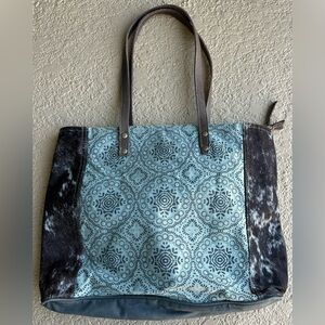 Myra Bag Large Shoulder Bag